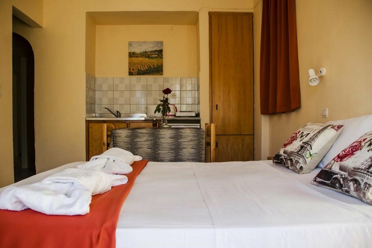 Yiannis The Beekeeper Apartments Kéfalos Buitenkant foto